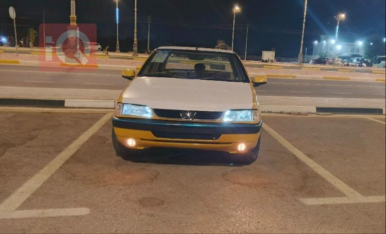 Peugeot 405